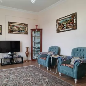 Гуртлы 2 этаж 2 ком 83м²