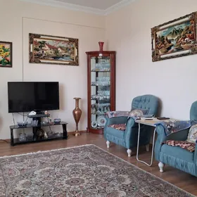 Гуртлы 2эт 2 ком 83м² с лифтом