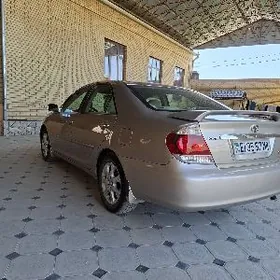 Toyota Camry 2004