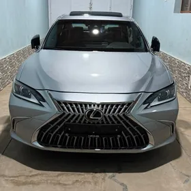 Lexus ES 250 2024