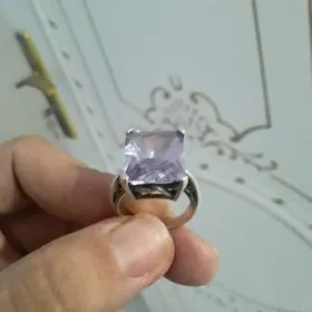 Gadymy elde yasalan kűműs yűzű