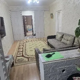 Eyesinden arenda Jay