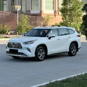 Toyota Highlander 2020