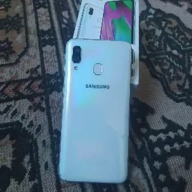 Samsung A40