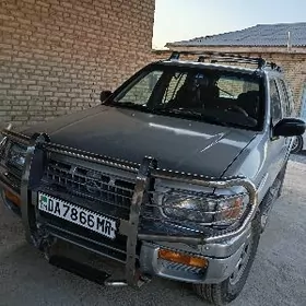 Nissan Pathfinder 1998