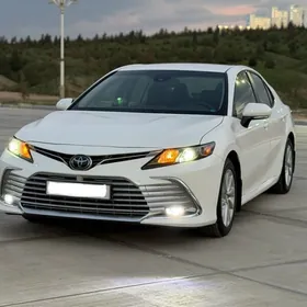 Toyota Camry 2022