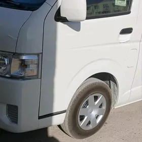 Toyota Hiace 2024