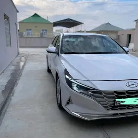 Hyundai Elantra 2021