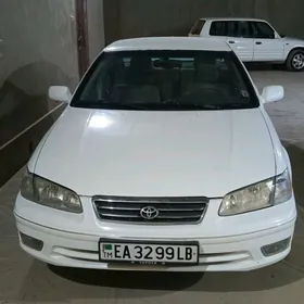 Toyota Camry 2000