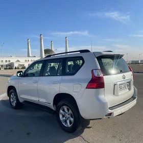 Toyota Land Cruiser Prado 2012