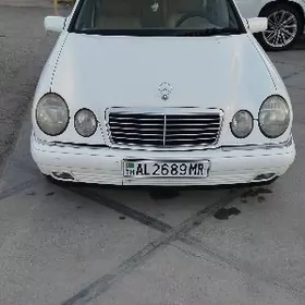 Mercedes-Benz E320 1998