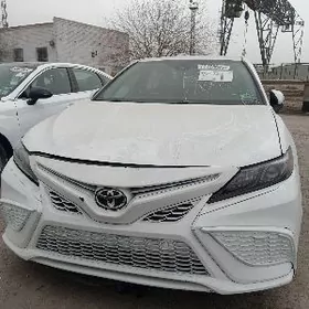 Toyota Camry 2023