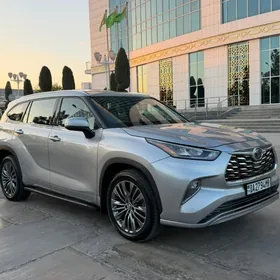Toyota Highlander 2020