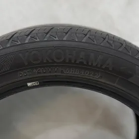 YOKOHAMA Teker 235 45 18