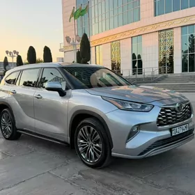 Toyota Highlander 2020