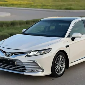 Toyota Camry 2023