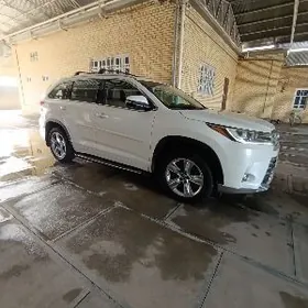 Toyota Highlander 2018