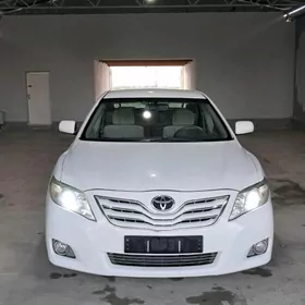 Toyota Camry 2010