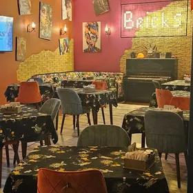 Требуются официанты