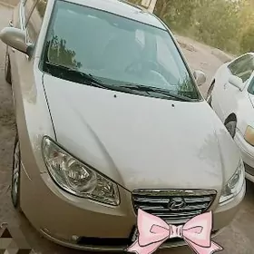 Hyundai Elantra 2010