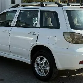 Mitsubishi Outlander 2003
