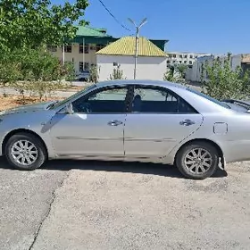 Toyota Camry 2005