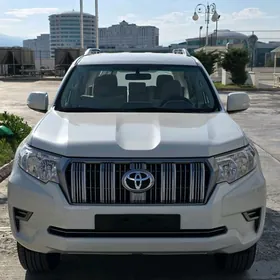 Toyota Land Cruiser Prado 2023