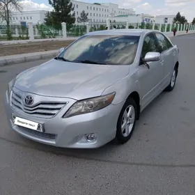 Toyota Camry 2010