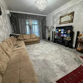 Griboyed 2 kom 3 edilen 3 etaj