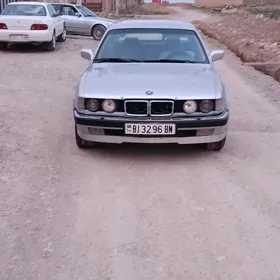BMW 7 Series 1990