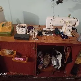 ШВЕЙНАЯ МАШИНКА