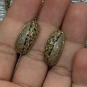 Gyzyl gadym gulakhalka