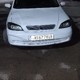 Opel Astra 2000
