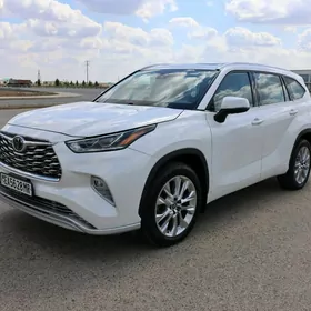 Toyota Highlander 2022