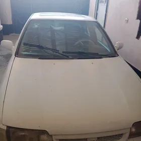 Nissan Primera 1995