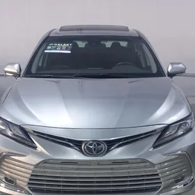 Toyota Camry 2024