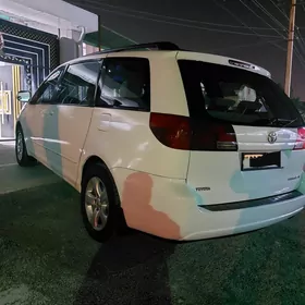 Toyota Sienna 2003