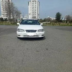 Toyota Camry 2000