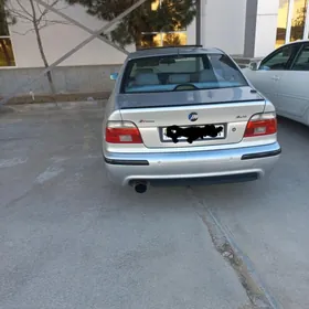 BMW E39 2001