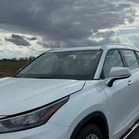 Toyota Highlander 2020