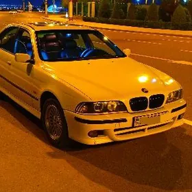 BMW E39 2000