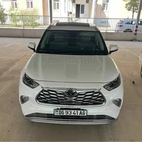 Toyota Highlander 2022