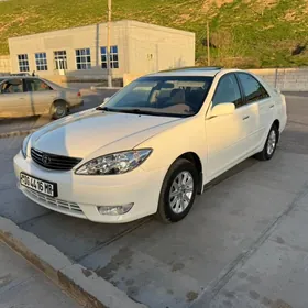 Toyota Camry 2004