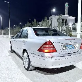 Mercedes-Benz C320 2000