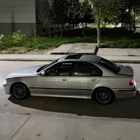 BMW E39 2001