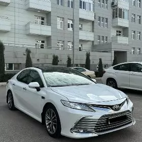 Toyota Camry 2023