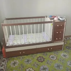 Çagalar üçin krowat