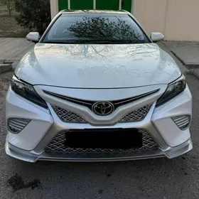 Toyota Camry 2023