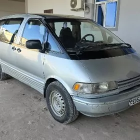Toyota Previa 1991