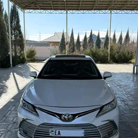 Toyota Camry 2020